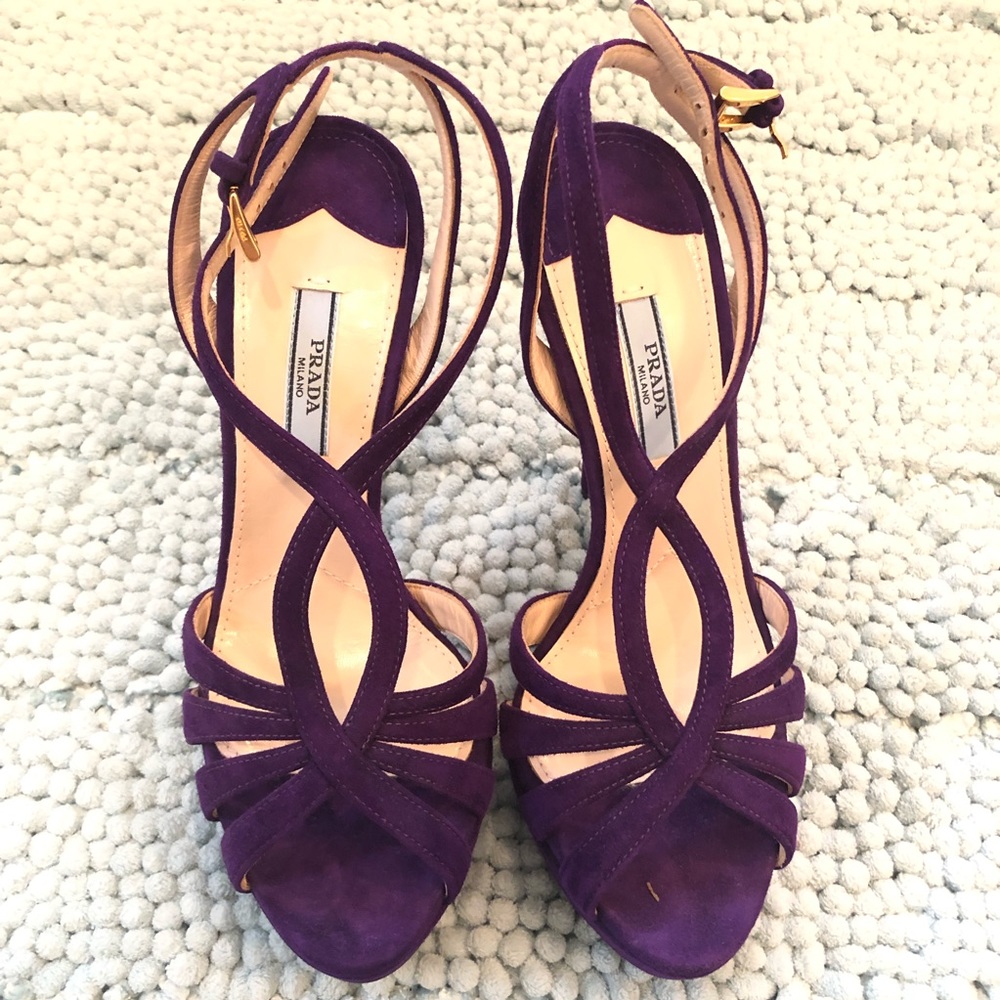 💖Brand NEW Prada💖 purple suede heels